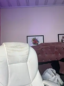 Selenee23 webcam