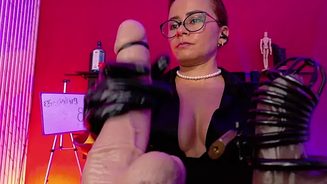 MistressSlut1 webcam