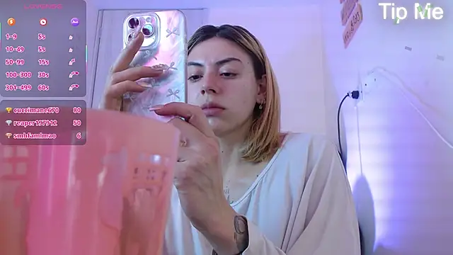 aprildumont webcam