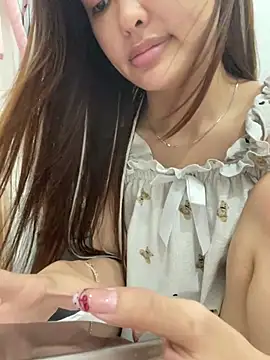 __BabyShowPublic... Live Webcam on Stripchat