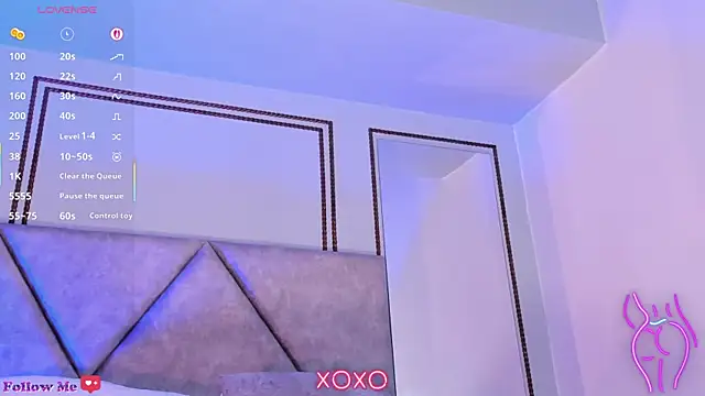 AlannaJoness webcam