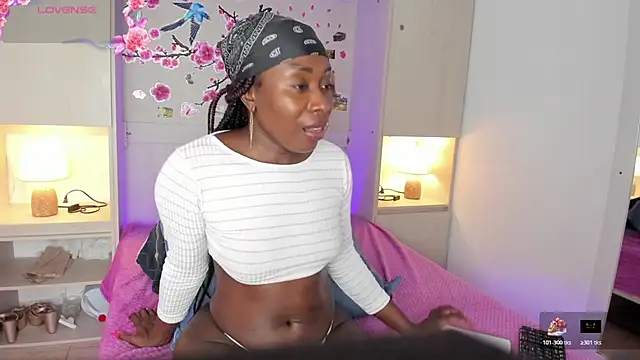 TaylorBloom webcam