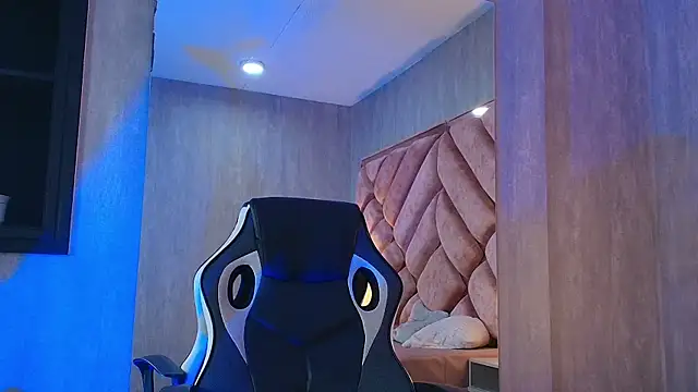 TamaraaHoney webcam