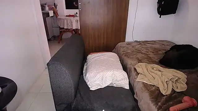 yselahot webcam