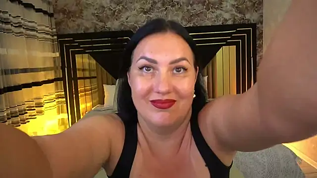 VelvetLuck webcam