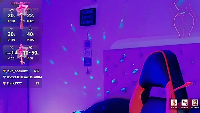 naomifire_ webcam