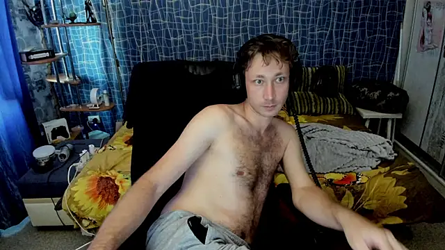CuteBoy228 webcam