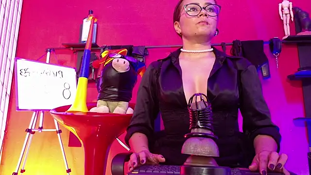 MistressSlut1 webcam