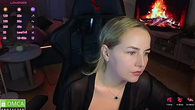 Mira_Mermayd webcam