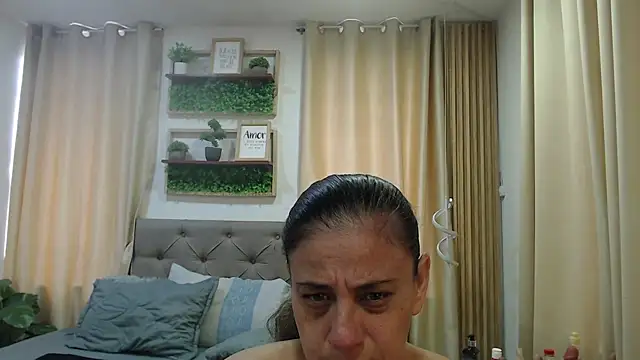 sasi_luna webcam