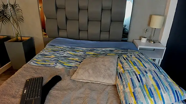Charlie___Musk webcam