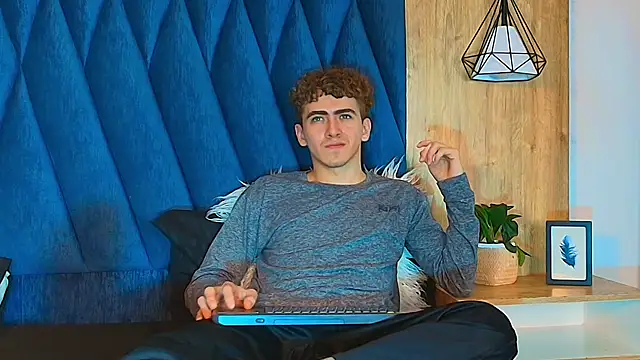 Tyler_Mcrey webcam