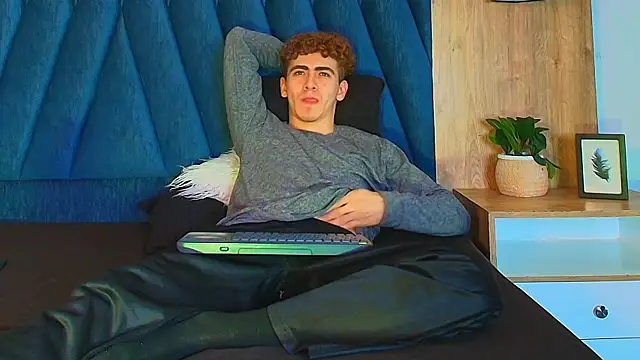 Tyler_Mcrey webcam