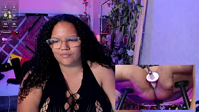 MhiaRey webcam