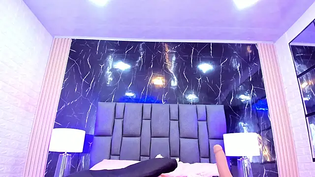 BustyGlow webcam