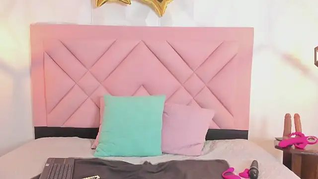 Caroline_daring webcam