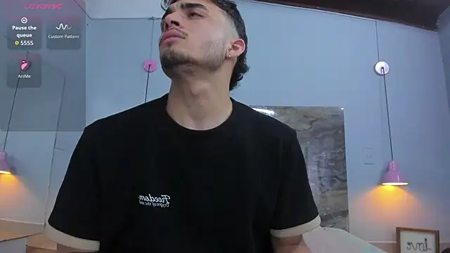 James-06 webcam