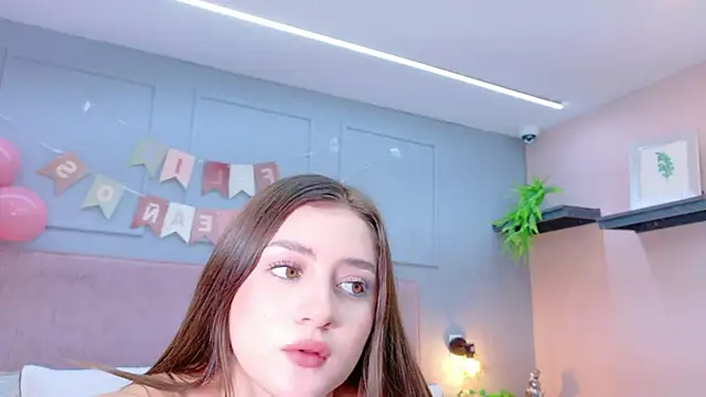 DanielleDNicola webcam