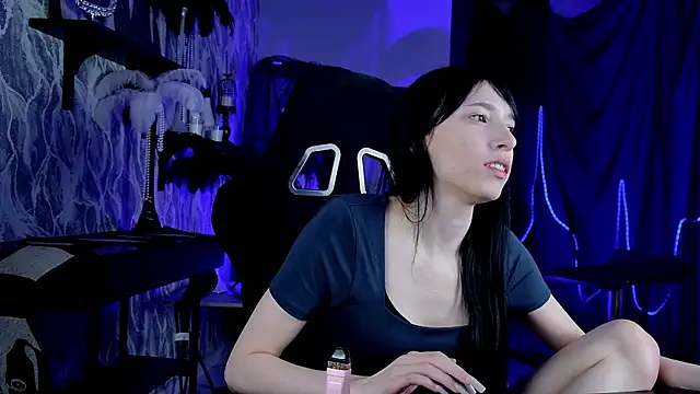 SeraphineSparda webcam