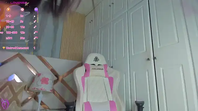 KaylaDavies webcam