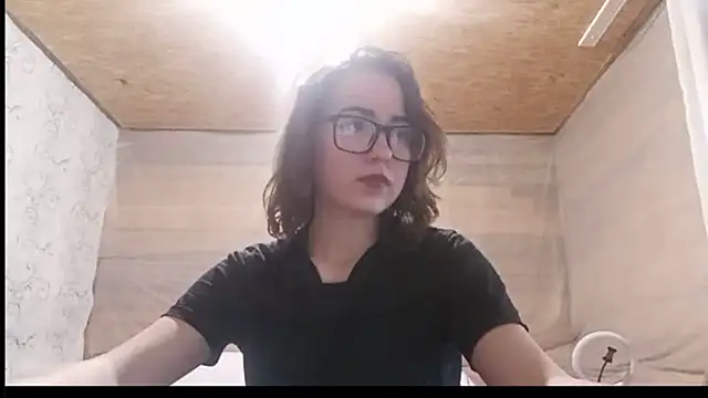 OliviaMoment webcam