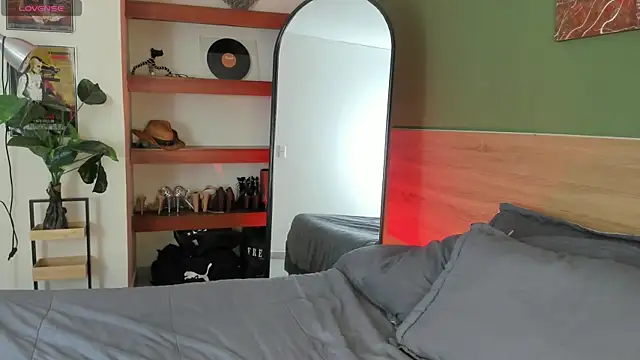 lana_vance webcam