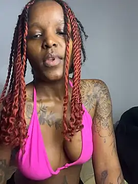 midnightdoll1 webcam