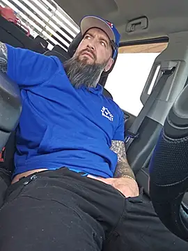 Beardedtattood webcam