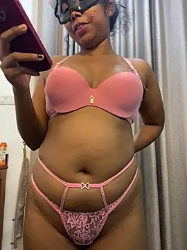 ZELINA_WOOFY webcam