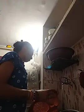 Sexy-Suhani2