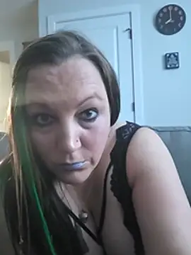 Queenemerald webcam