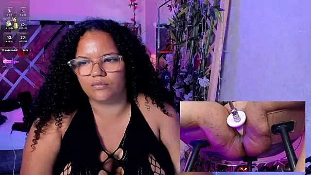 MhiaRey webcam