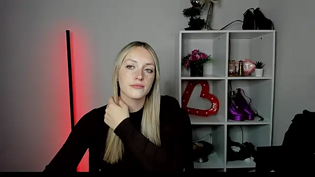 EvelynBlond
