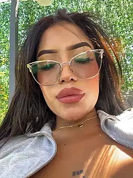 MystiqueXXX webcam