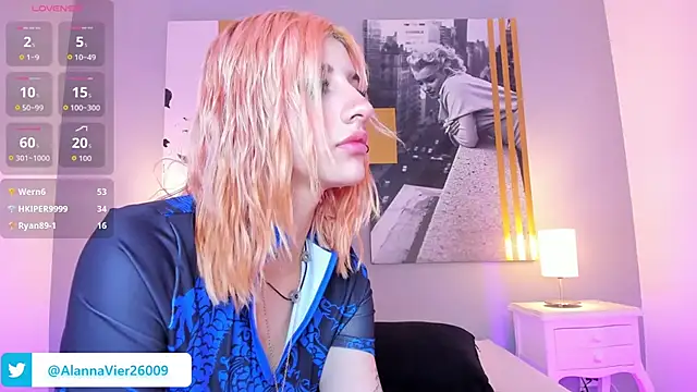 AlannaViera webcam