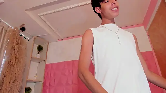 Ethan_qop webcam