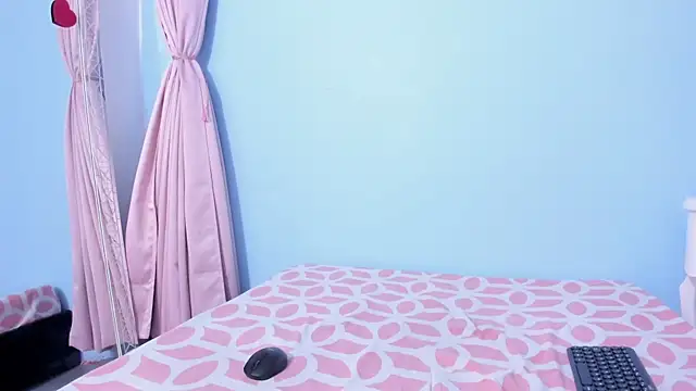 Lulu_Kissx webcam