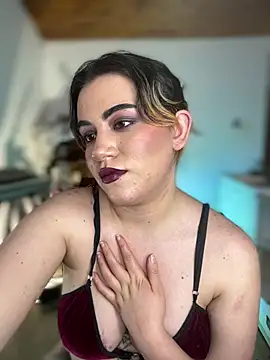 NikkiNix webcam