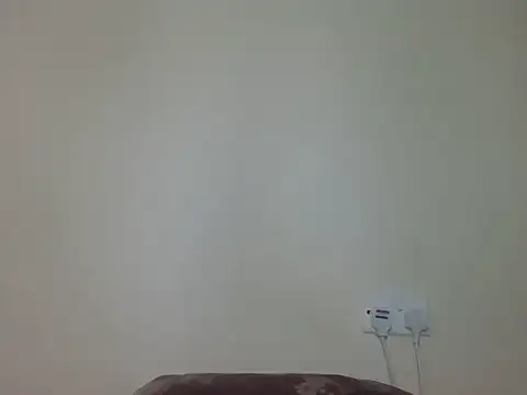 lovelbrowniee webcam
