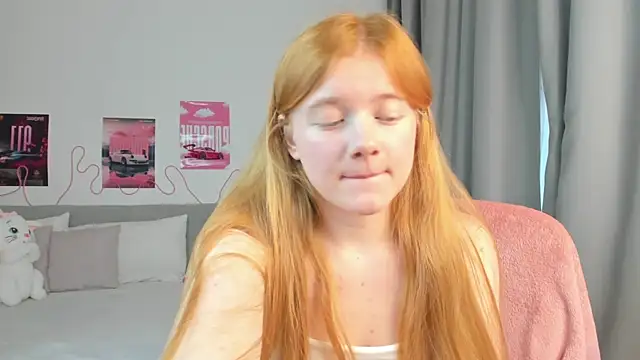 Evie_Tomioka webcam