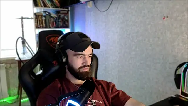_Serious_Man webcam