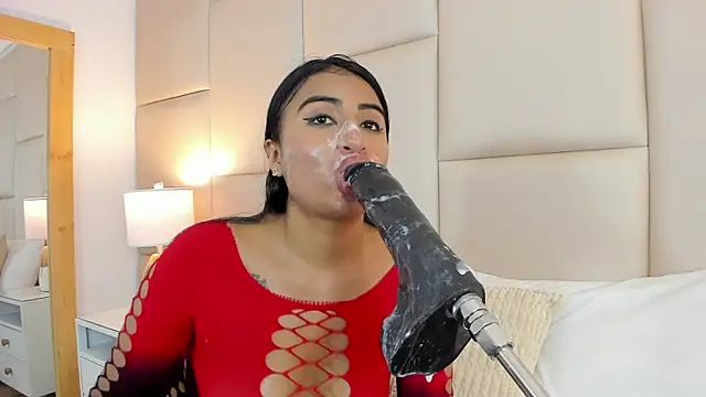 AntoniaRoss_ webcam