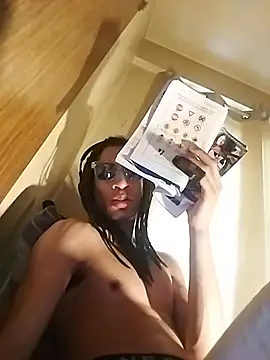 bigdickbulge28 webcam