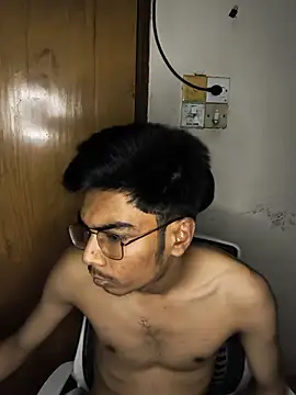 hornybrooo webcam