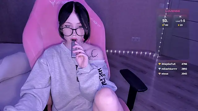 eva_luvsoak webcam