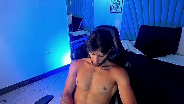 Emmet_CollinsJS webcam