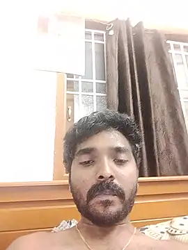 thangamsuji live cam on StripChat
