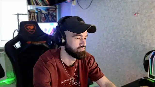 _Serious_Man webcam