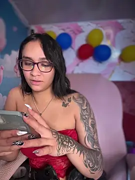 Isabella-Teen webcam
