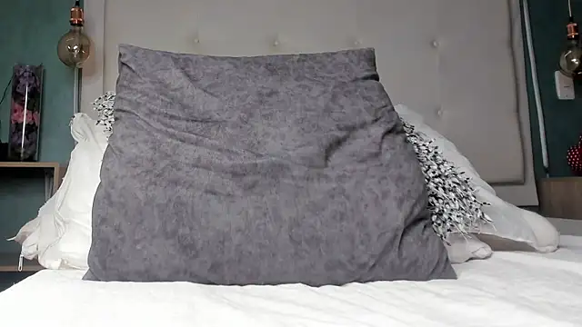 mia_gomez7 webcam